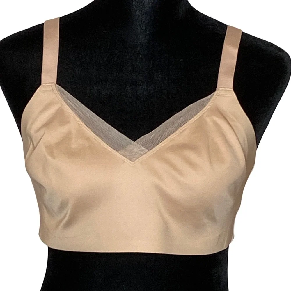 ThirdLove Womens 24/7 Classic Wireless Crossover Minimizer Bra Size 34D Taupe